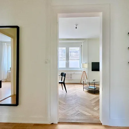 Citycentral 2 Bedroom Flat Near Main Station Zürich Exterior foto