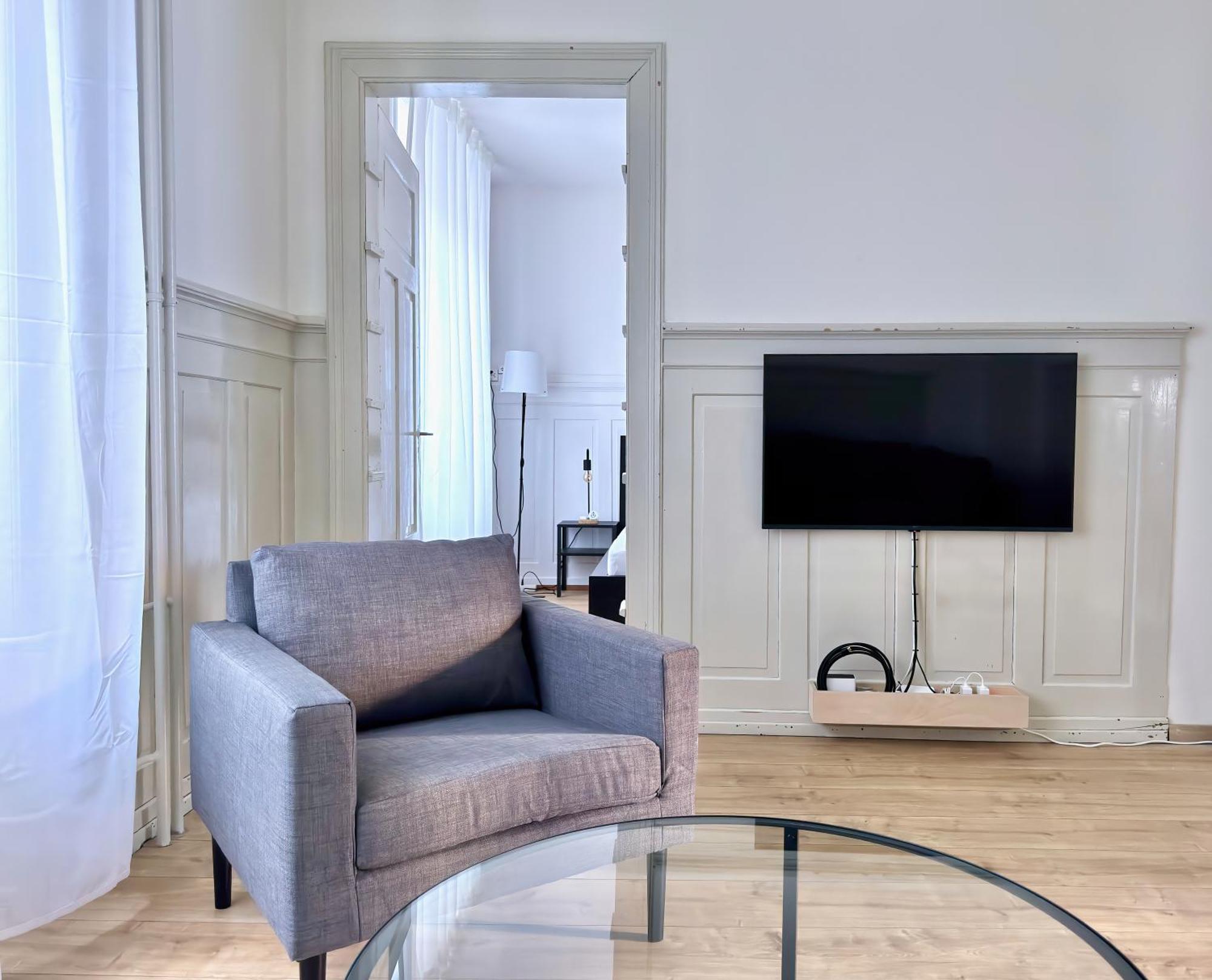 Citycentral 2 Bedroom Flat Near Main Station * Zürich